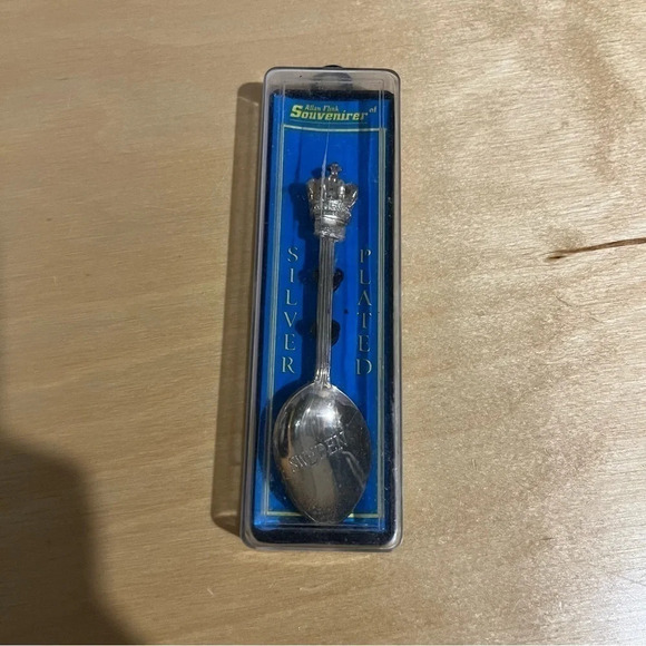 Silver Collectors Spoon Sweden stamp in Bowl Swiss Crown on handle w/box - Picture 1 of 5